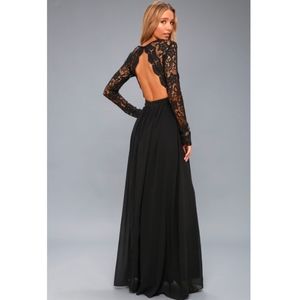 Lulu’s Black Lace Maxi dress